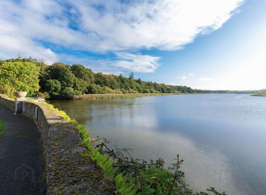 One Harbours Edge, Lower Aghada, Midleton, P25Y2Y1