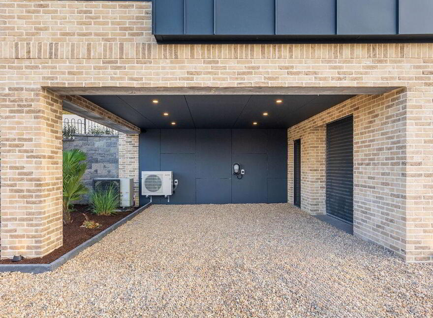One Harbours Edge, Lower Aghada, Midleton, P25Y2Y1