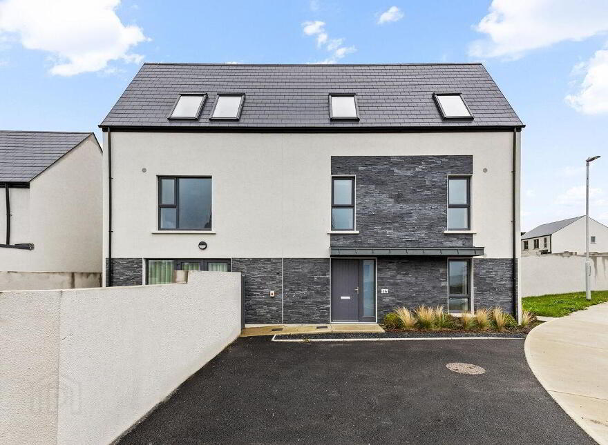 16 Carraig Mór, Wexford Town, Y35F2XV