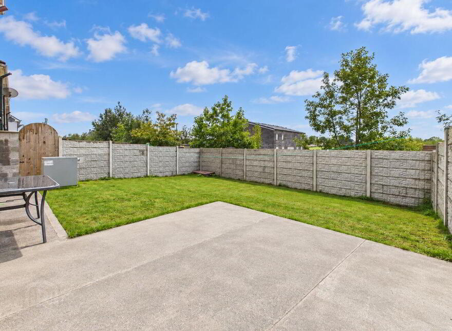 23 Abbeyfield, Ballaghaderreen, F45Y962