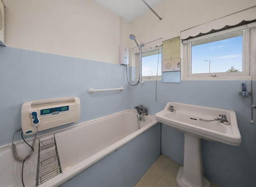 16 Carney Hill, Holywood, BT18 0JR