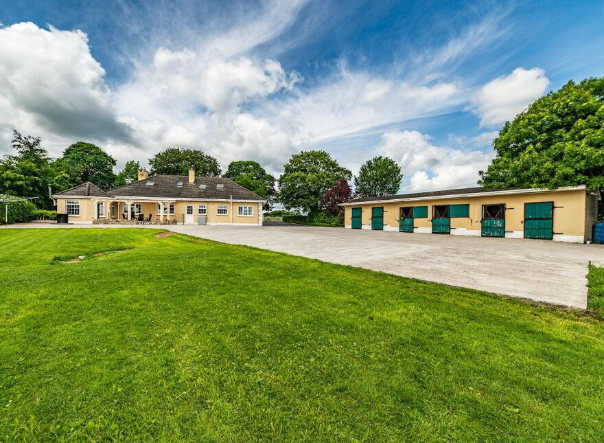 Fox Cover View, Lughill, Monasterevin, W34V244