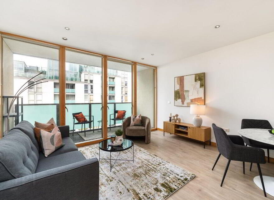 93 Kirkpatrick House, Spencer Dock, Dublin 1, D01P265