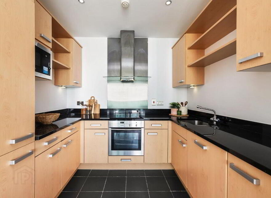 93 Kirkpatrick House, Spencer Dock, Dublin 1, D01P265