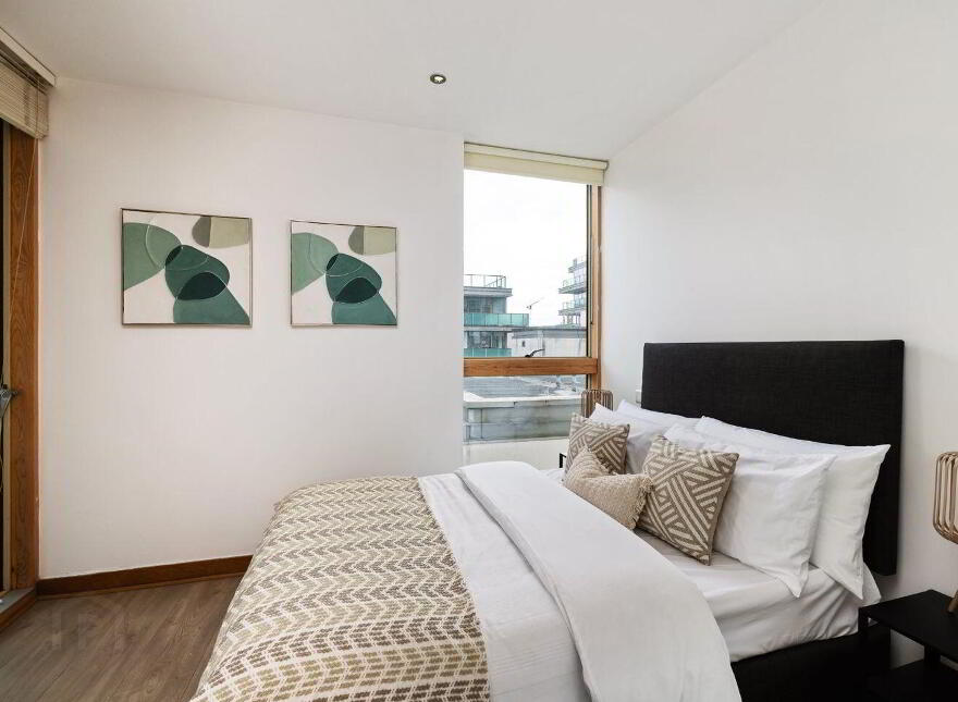 93 Kirkpatrick House, Spencer Dock, Dublin 1, D01P265