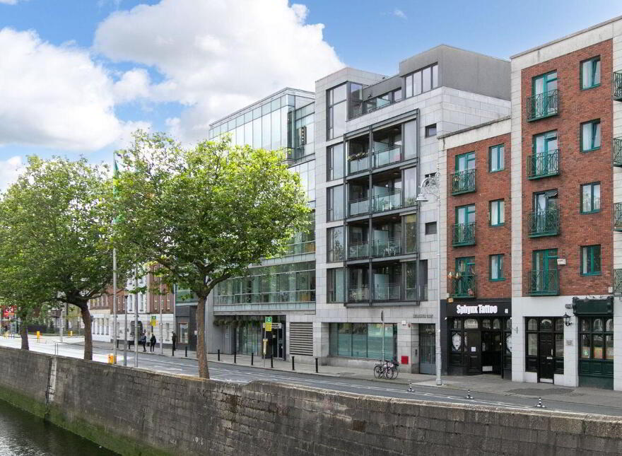 Apartment 3 Block, Mellowes Quay, Usher Street, Dublin 8, D08A5Y3 photo