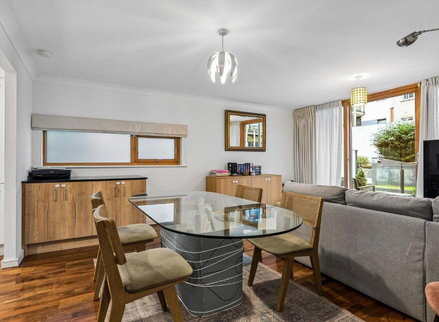Apartment 3 Block, Mellowes Quay, Usher Street, Dublin 8, D08A5Y3
