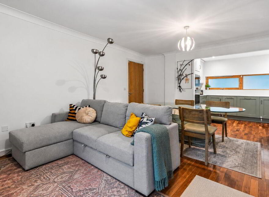 Apartment 3 Block, Mellowes Quay, Usher Street, Dublin 8, D08A5Y3