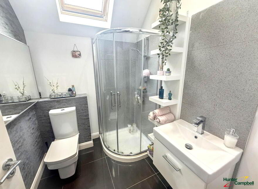 154 Larne Road, Carrickfergus, BT38 7NL