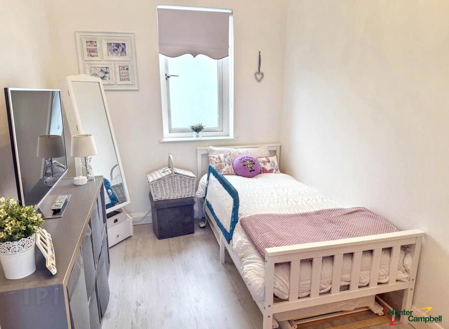 154 Larne Road, Carrickfergus, BT38 7NL