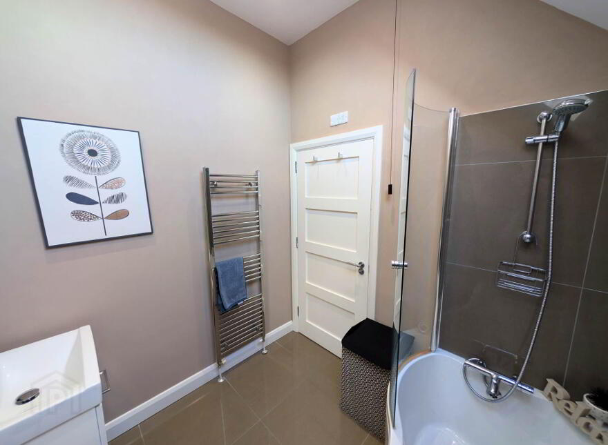 154 Larne Road, Carrickfergus, BT38 7NL