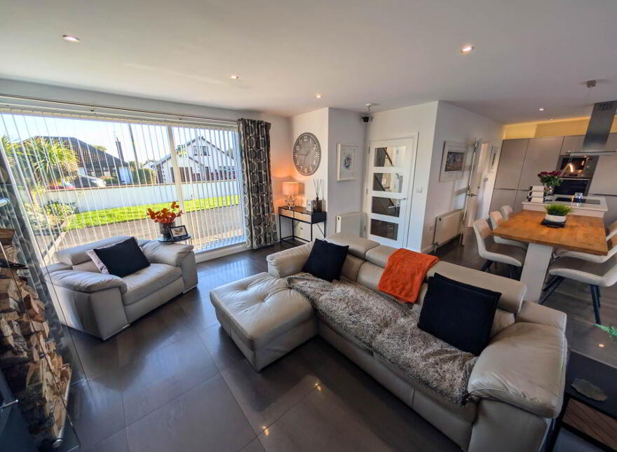 154 Larne Road, Carrickfergus, BT38 7NL