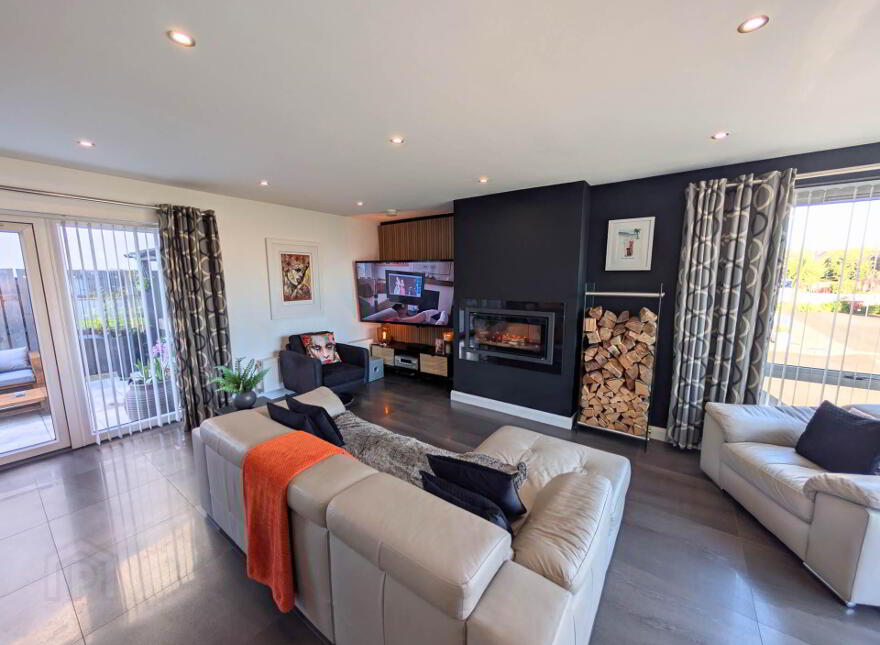154 Larne Road, Carrickfergus, BT38 7NL