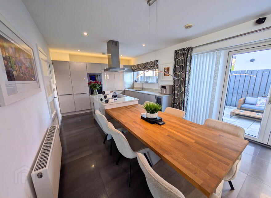 154 Larne Road, Carrickfergus, BT38 7NL