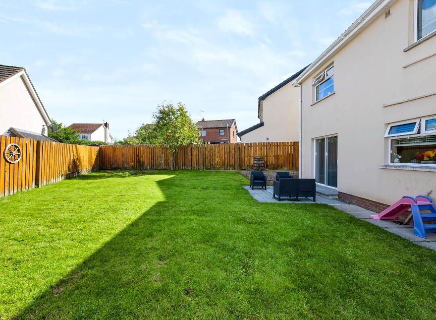 45 Gilpins Manor, Lurgan, Craigavon, BT66 8AG