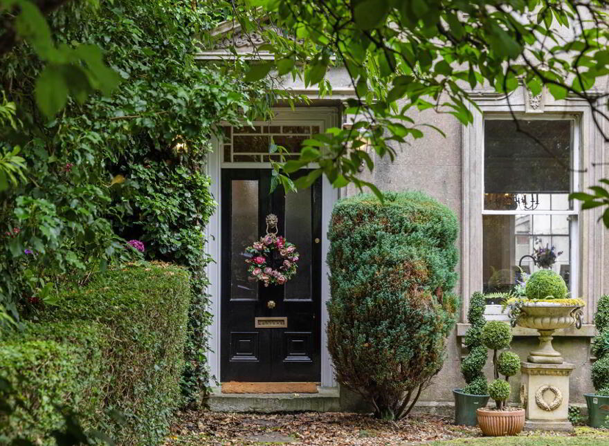 3 Victoria Road, Holywood, BT18 9BA