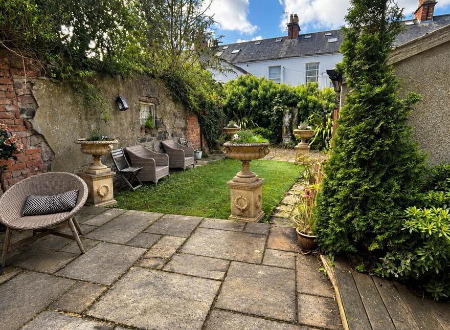 3 Victoria Road, Holywood, BT18 9BA