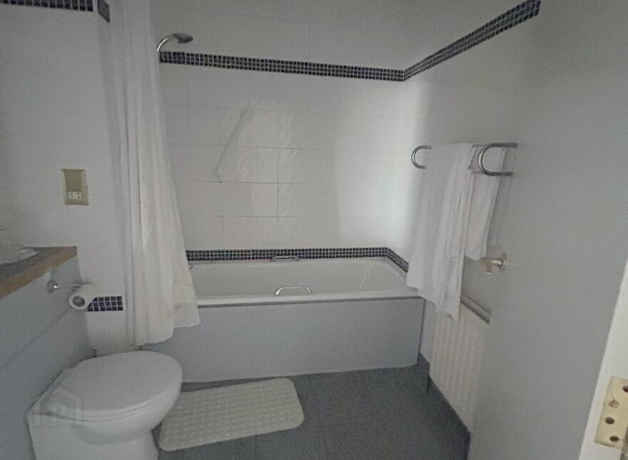 The Mellon Country Inn, 134 Beltany Road, Omagh, BT78 5RA