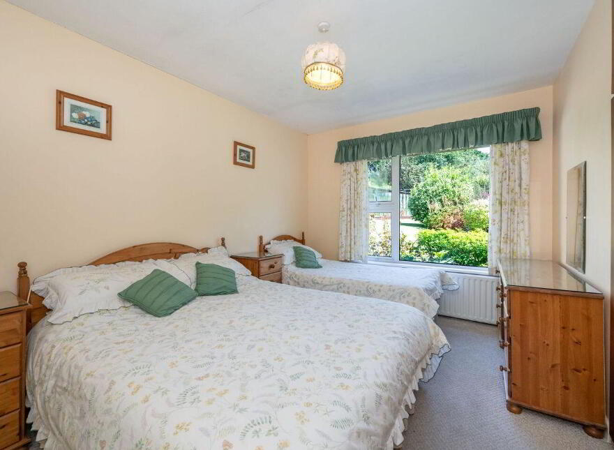 Walyunga, Sandycove, Kinsale, P17NV09
