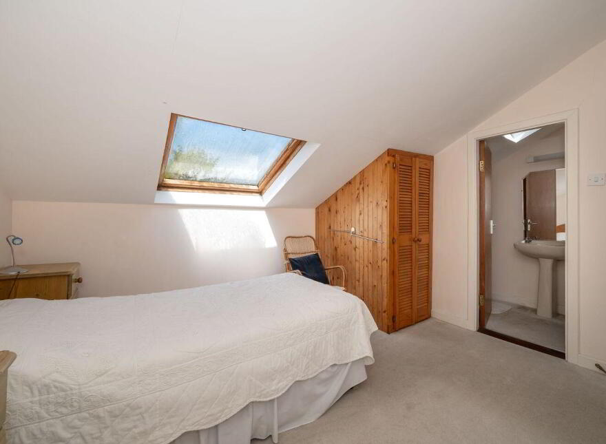 Walyunga, Sandycove, Kinsale, P17NV09