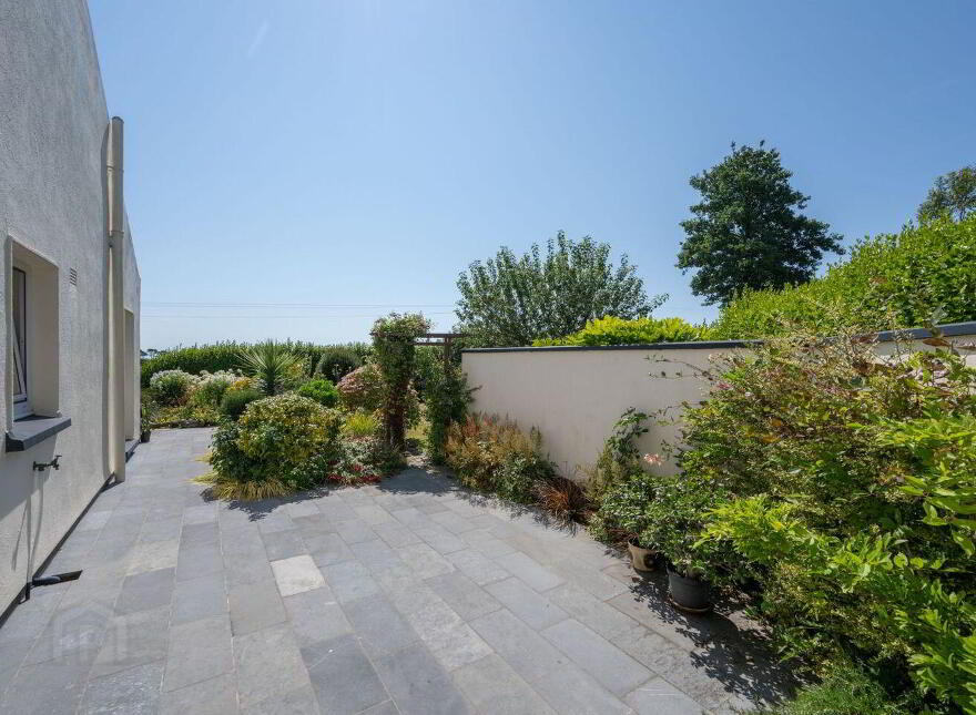 Walyunga, Sandycove, Kinsale, P17NV09