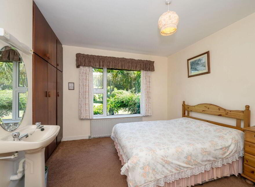 Walyunga, Sandycove, Kinsale, P17NV09