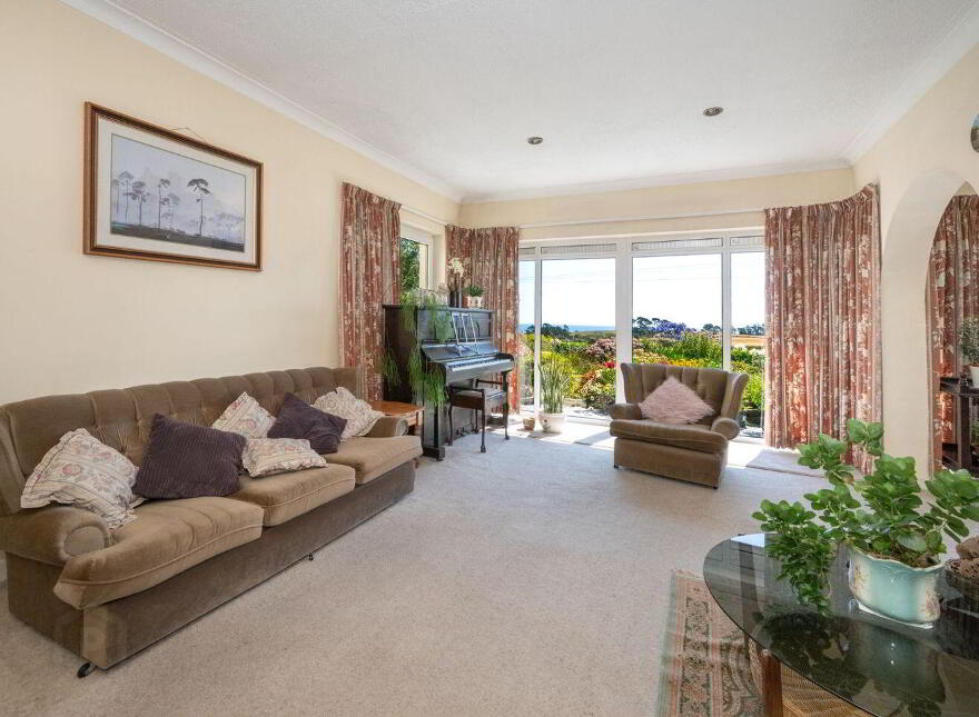Walyunga, Sandycove, Kinsale, P17NV09