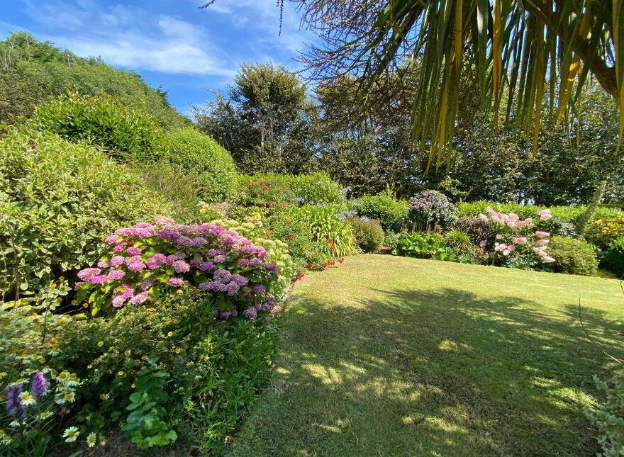 Walyunga, Sandycove, Kinsale, P17NV09