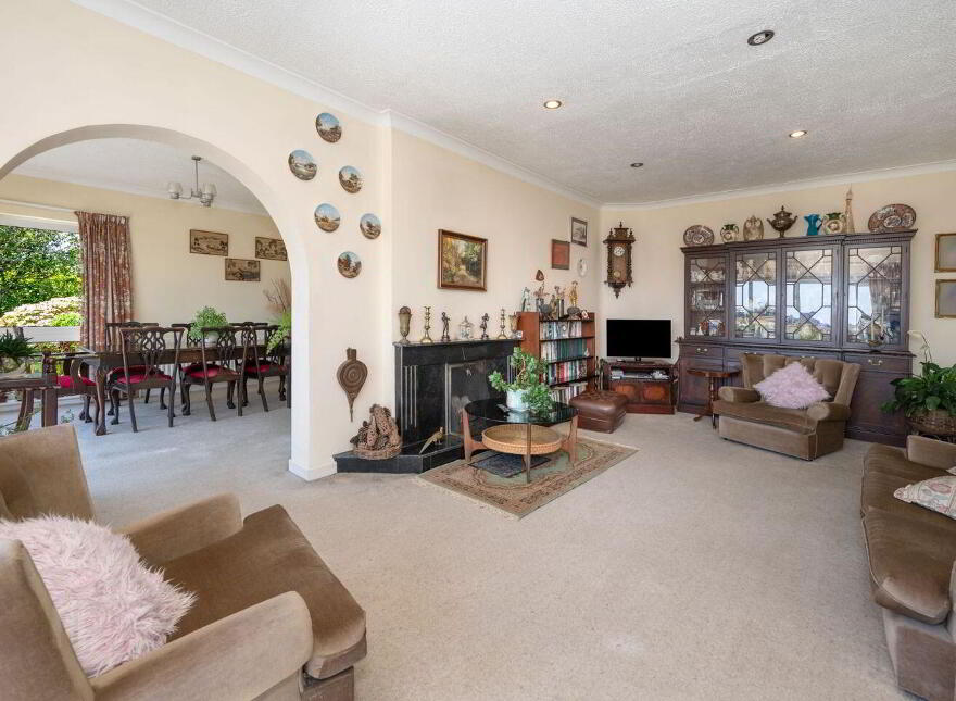 Walyunga, Sandycove, Kinsale, P17NV09