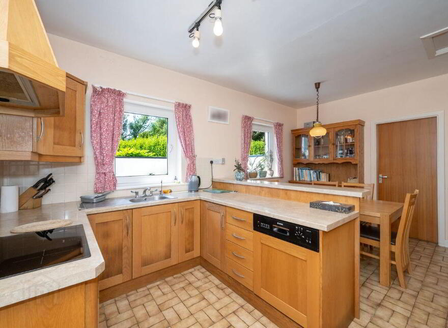 Walyunga, Sandycove, Kinsale, P17NV09