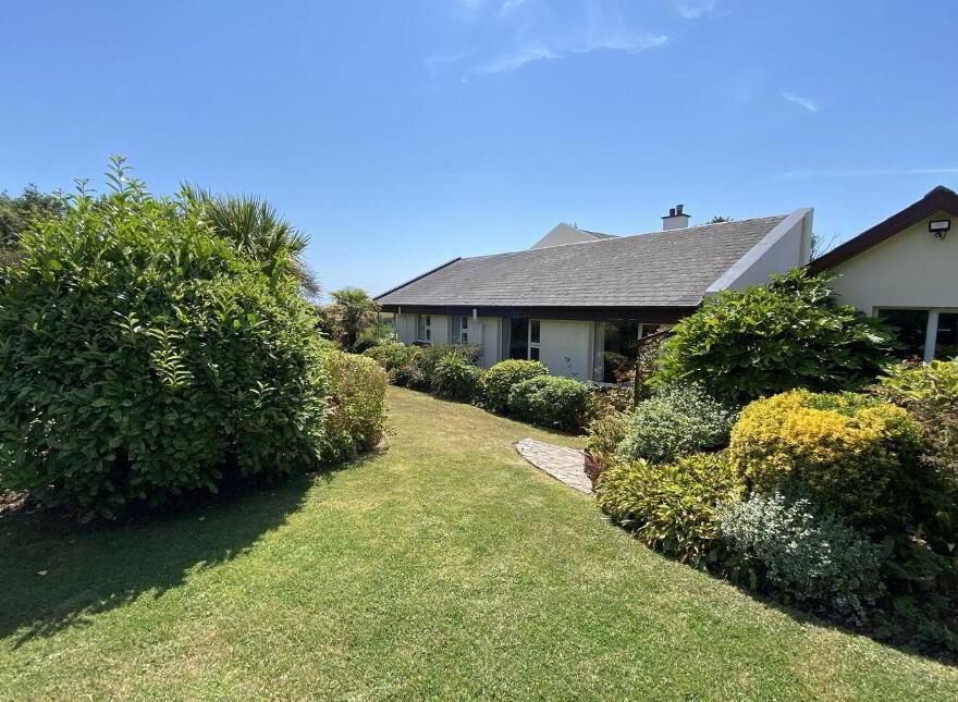 Walyunga, Sandycove, Kinsale, P17NV09