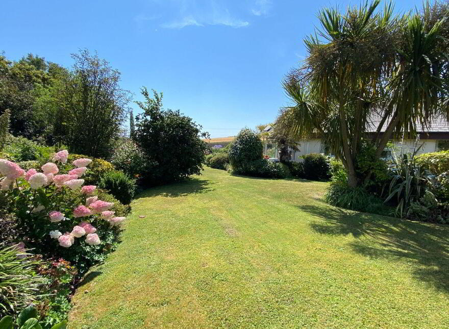 Walyunga, Sandycove, Kinsale, P17NV09