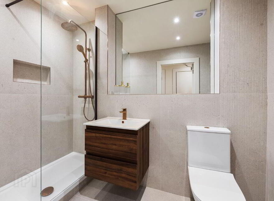 Apartment 10 Errigal House Eglinton Court, Donnybrook, Donnybrook, D04CK11