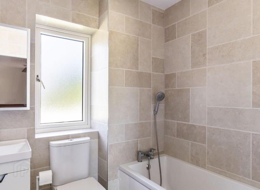 8 Beechwood Grove, Hansfield, Ongar, Dublin 15, D15C8KR