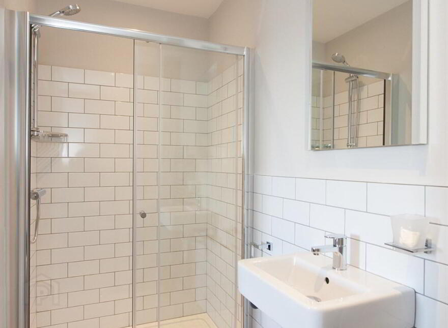 Apt 3, 2 Windsor Road, Belfast, BT9 7FQ