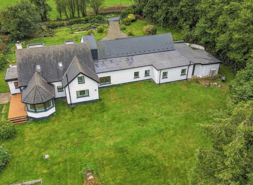 Foxglove Lodge, Killincooley More, Kilmuckridge, Y25E397