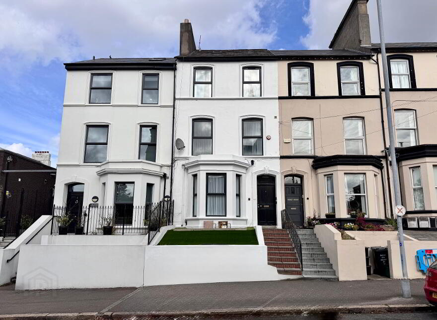 Flat 1, 6 Eglantine Avenue, Belfast, BT9 6DX