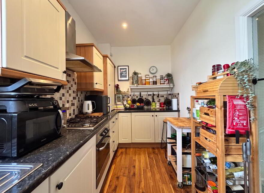 Apt 3, 34 Hopefield Avenue, Belfast, BT15 5AP