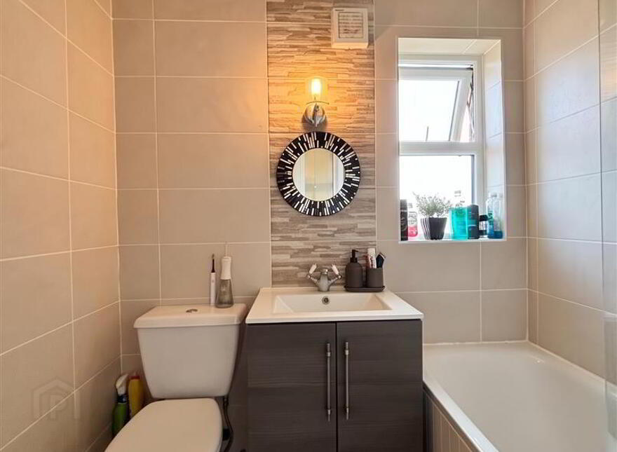 Apt 3, 34 Hopefield Avenue, Belfast, BT15 5AP