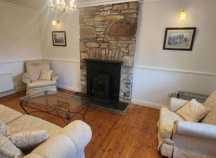 Cross Residence, Creggan, Ballaghaderreen, F45N793