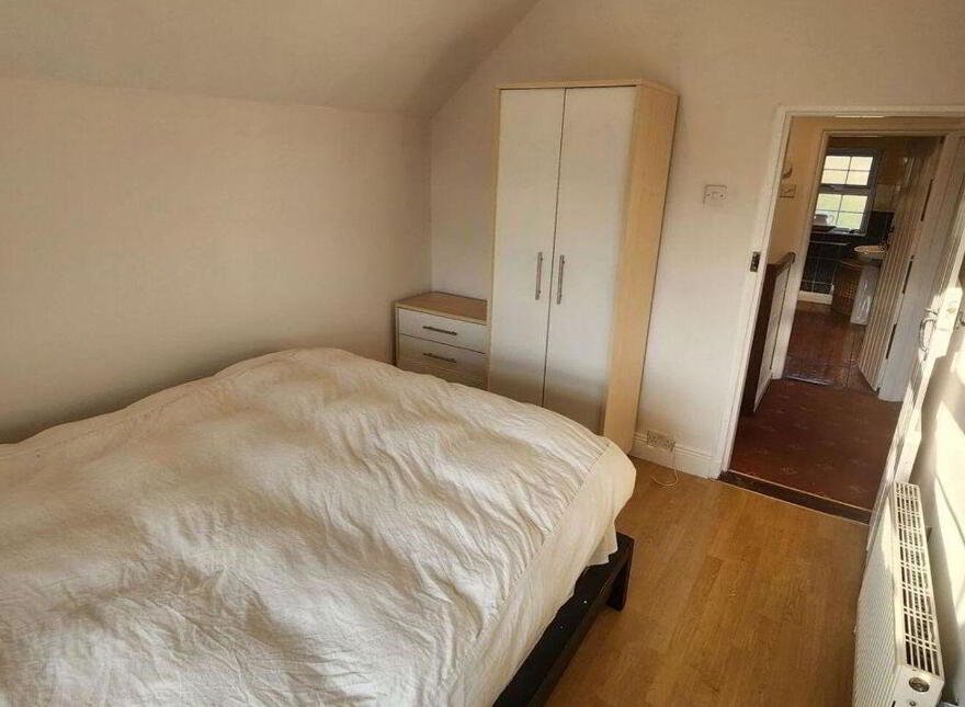 Cross Residence, Creggan, Ballaghaderreen, F45N793