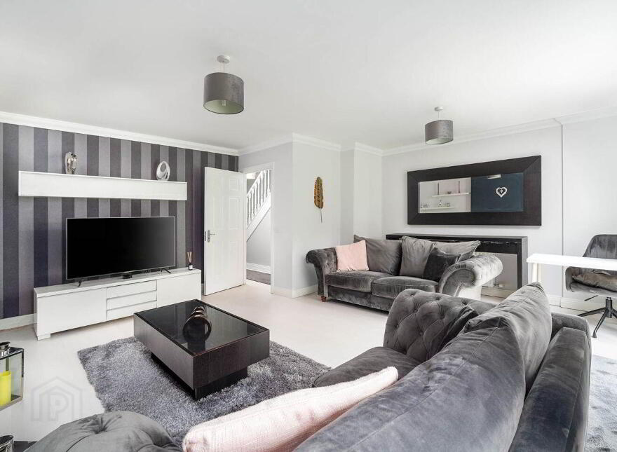 28 Erris Square, Waterville, Blanchardstown, Blanchardstown, D15DT04