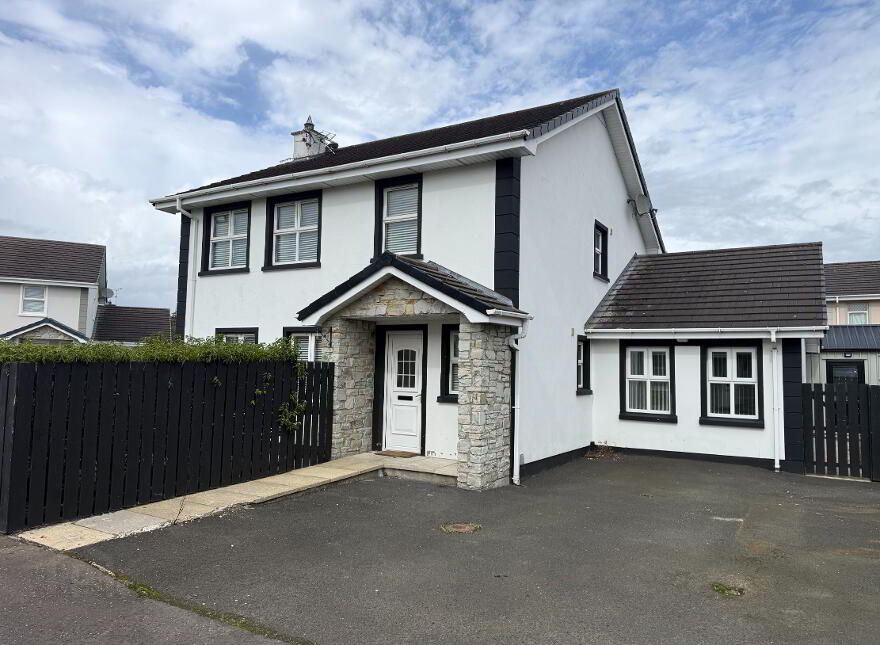 10 Sperrin Bawn, Claudy, BT47 4GH