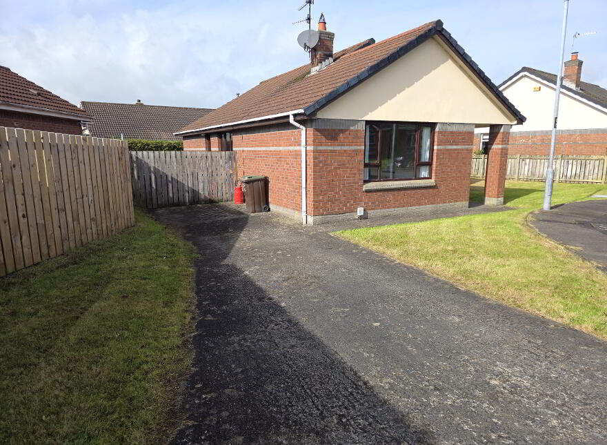 Abbeydale, Waterside, Londonderry, BT47 6FY