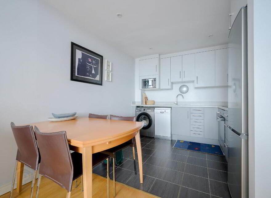 6 Lesley Mews, 19 Church View, Holywood, BT18 9DP