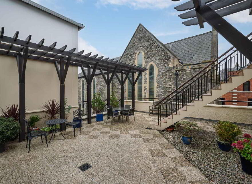 6 Lesley Mews, 19 Church View, Holywood, BT18 9DP