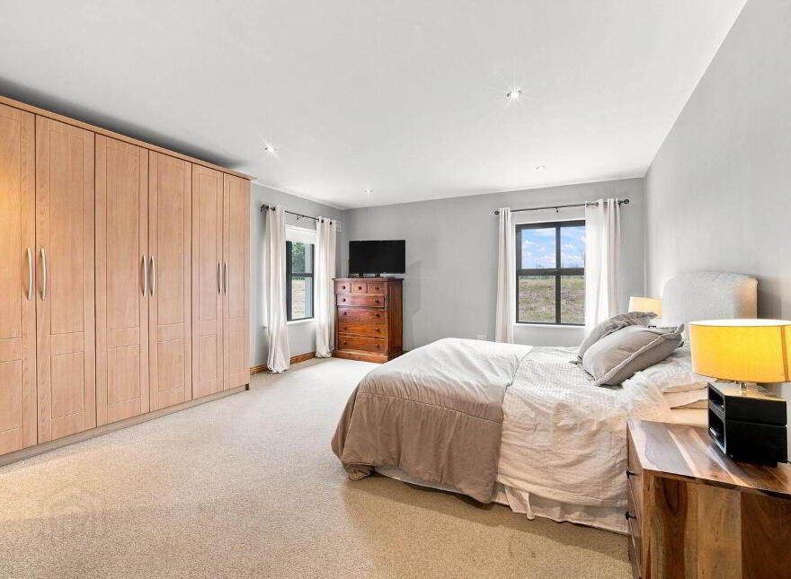 Residence On 11.85 Acres Blackhill, Kill, W91R8PP