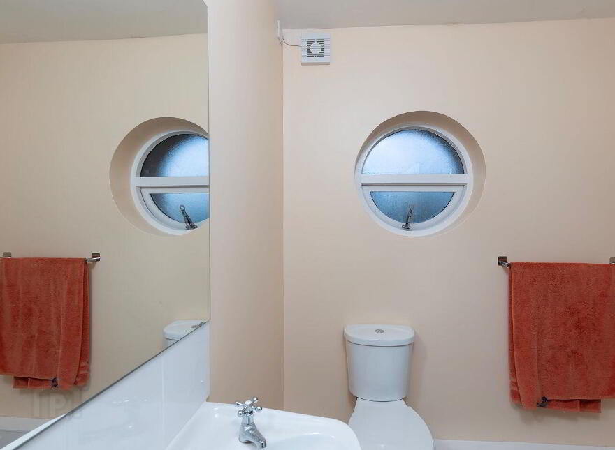 59 The Stables, Mill Road, Midleton, P25K728