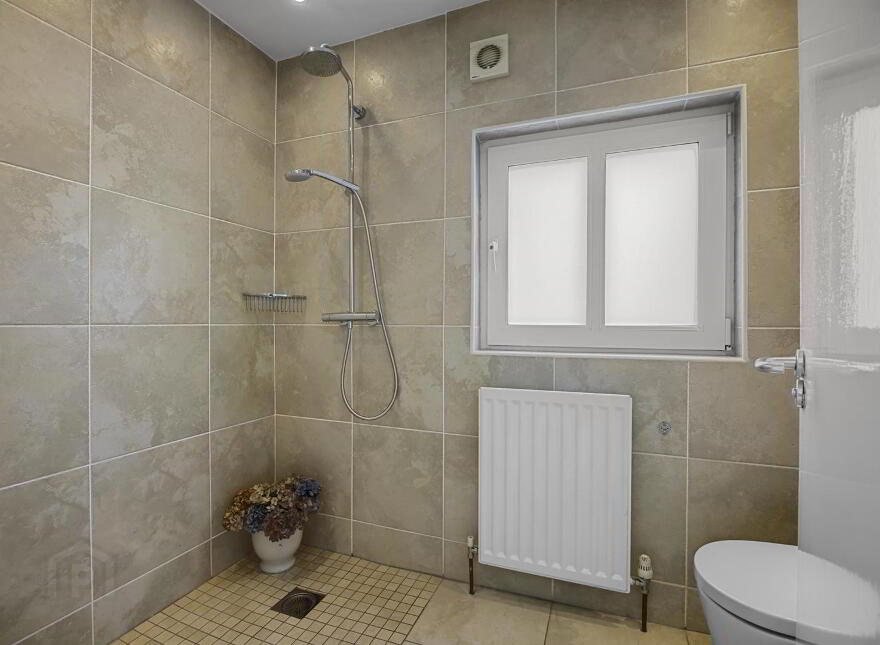 5 Knockdene Park North, Belfast, BT5 7AA
