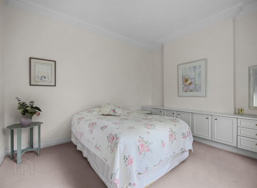 5 Knockdene Park North, Belfast, BT5 7AA